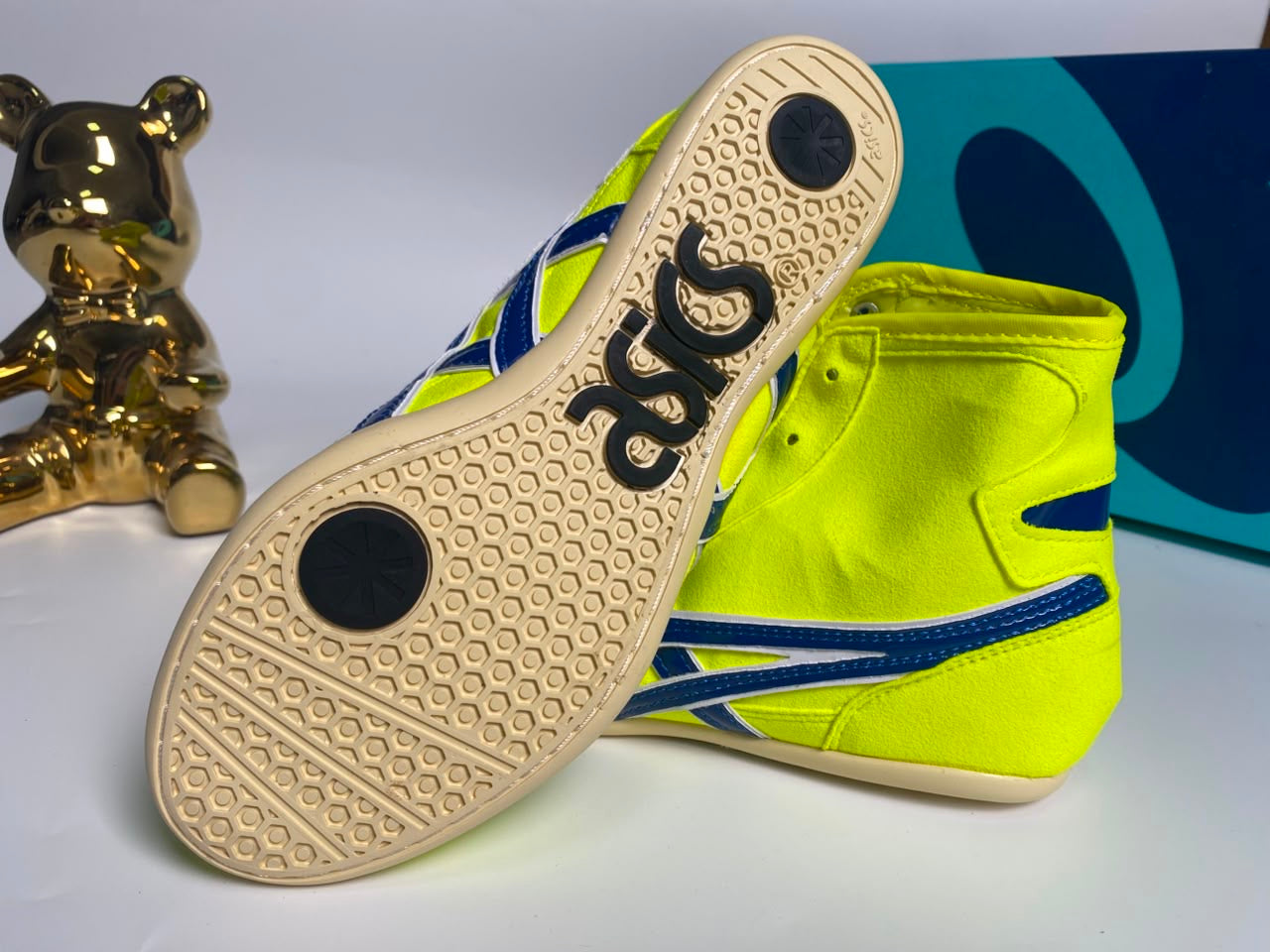 ASICS TIGERS TWR YELLOW AND BLUE