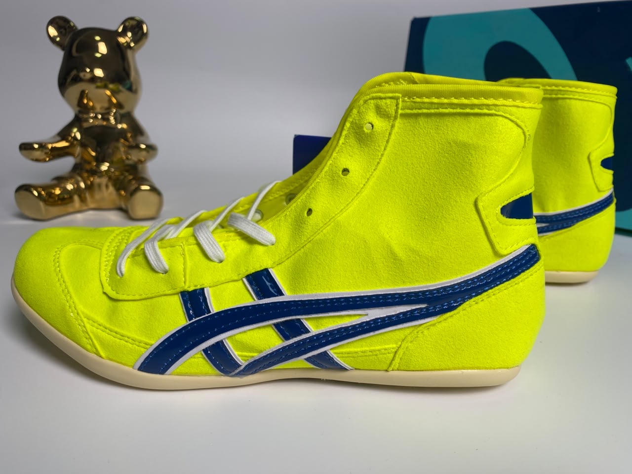 ASICS TIGERS TWR YELLOW AND BLUE