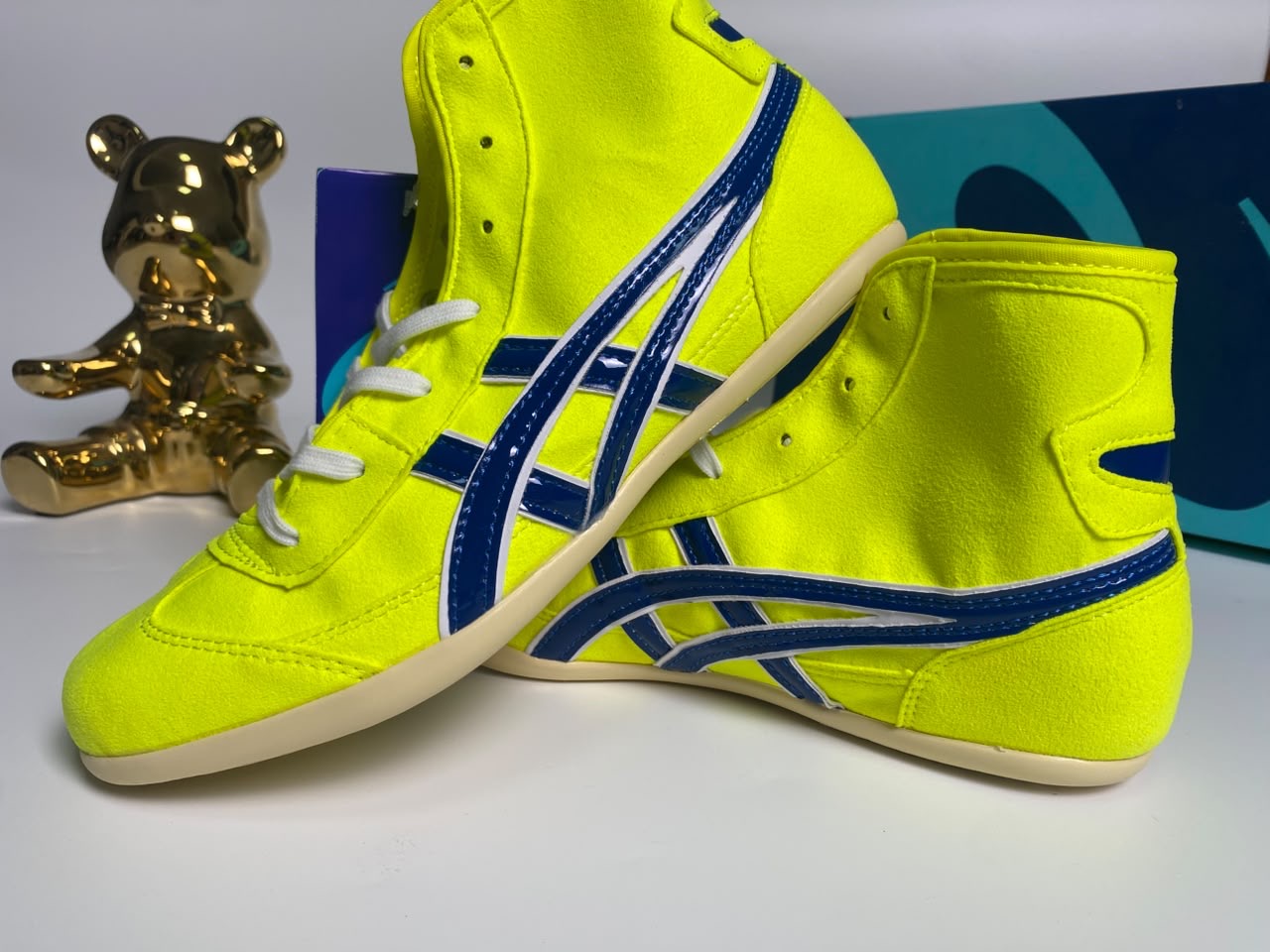 ASICS TIGERS TWR YELLOW AND BLUE