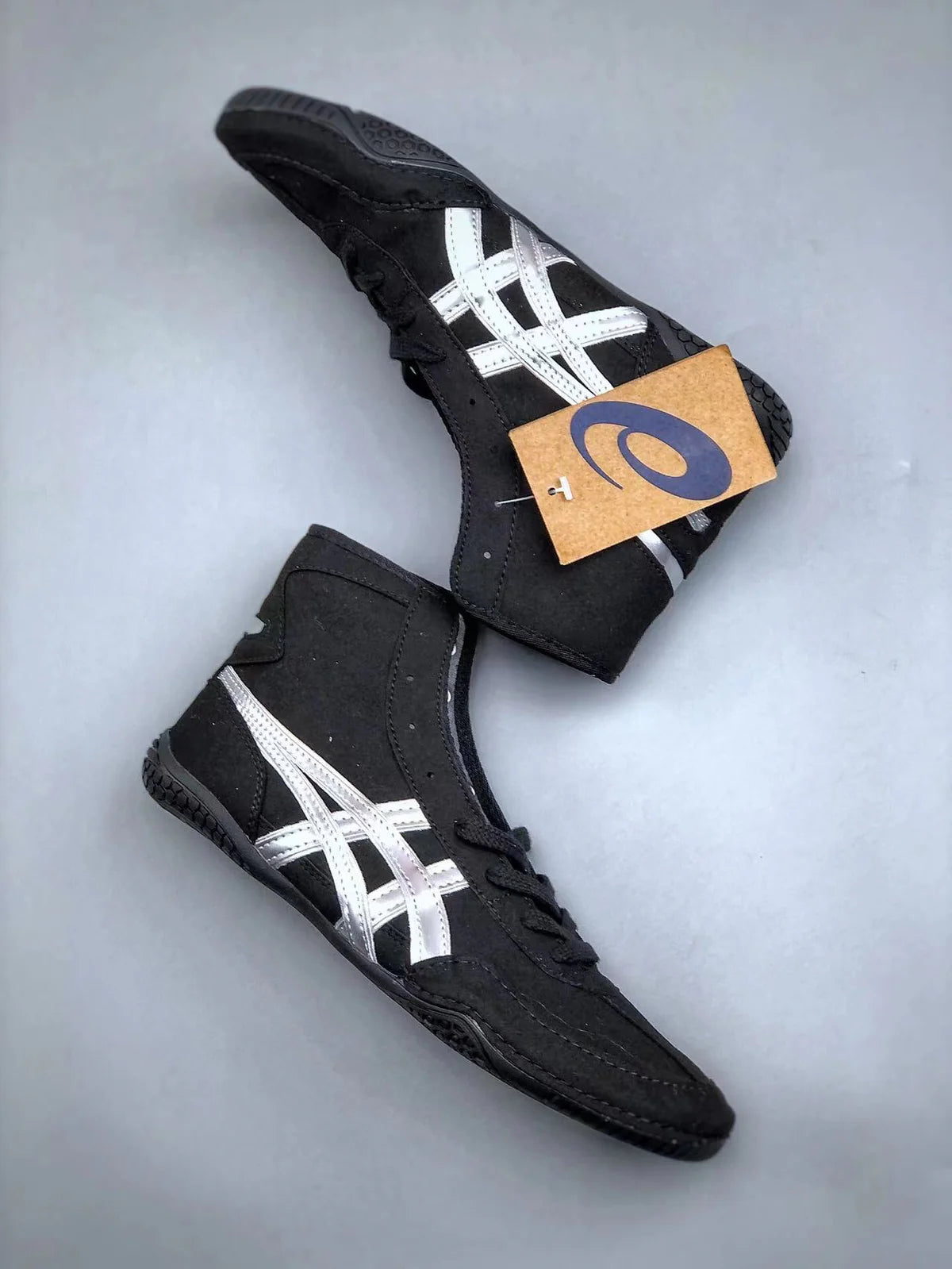 ASICS TIGERS TWR 900 BLACK AND GREY