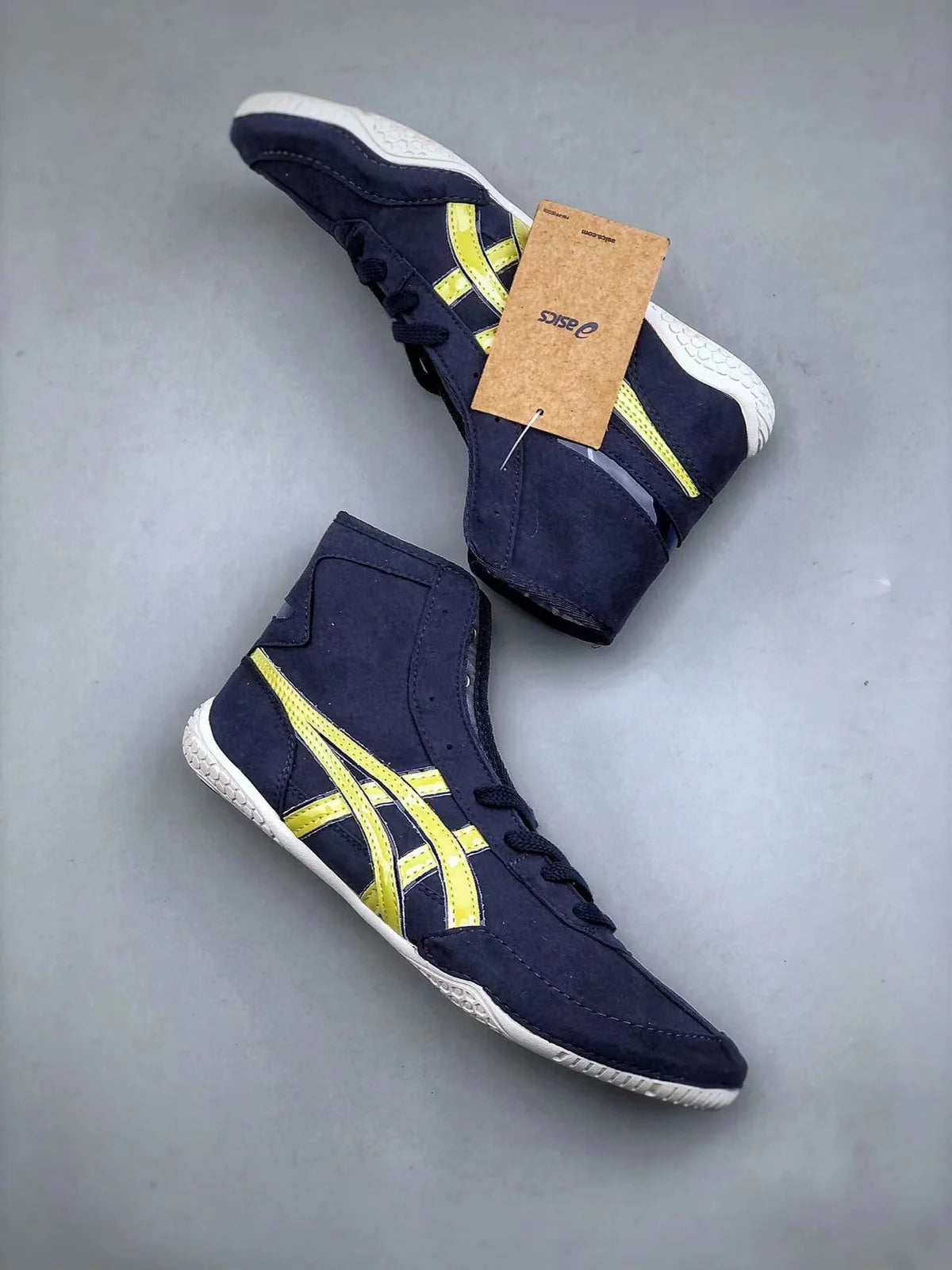 ASICS TIGERS TWR 900 NAVY AND GOLD