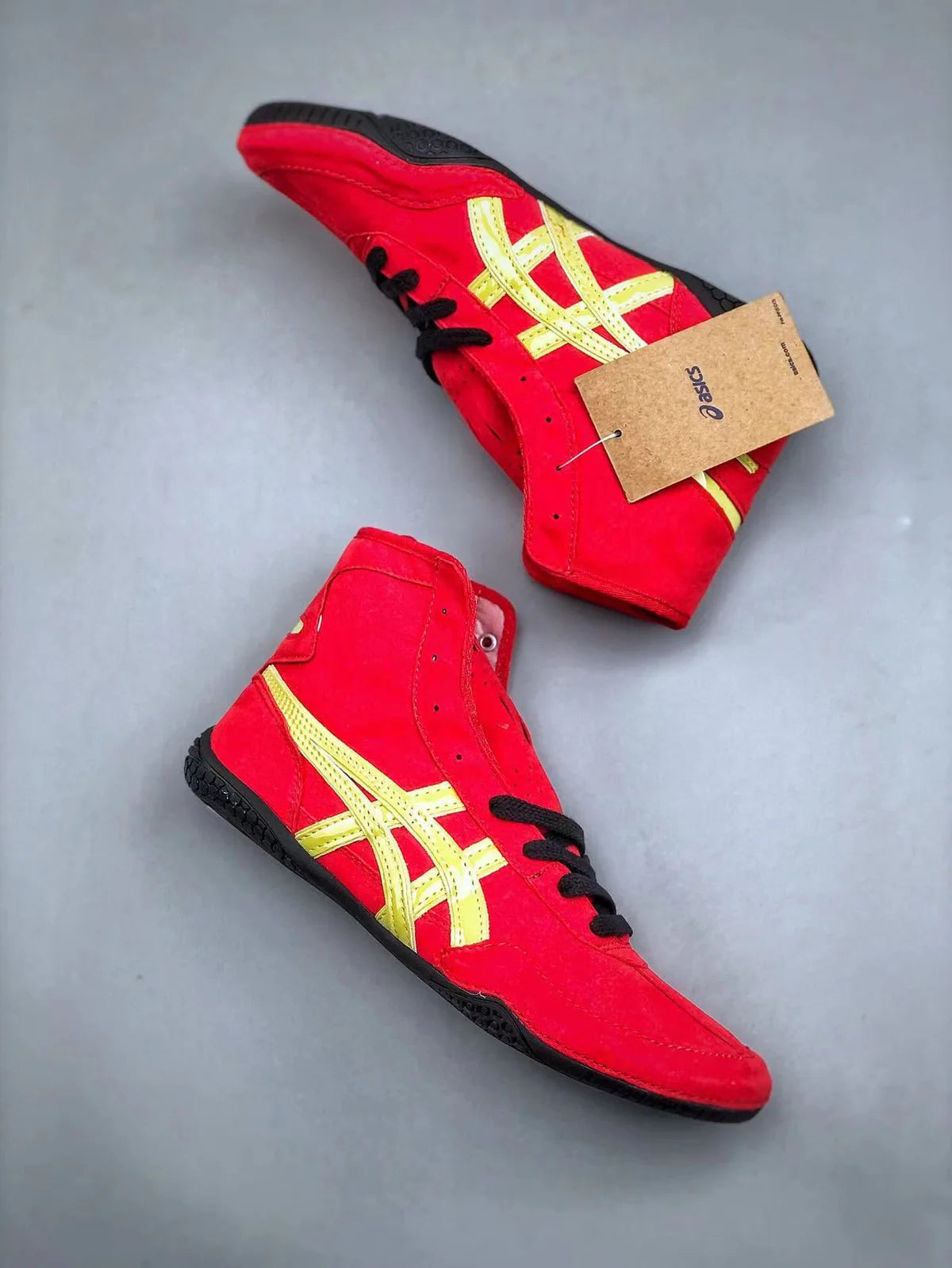 ASICS TIGERS TWR 900 RED, BLACK AND GOLD