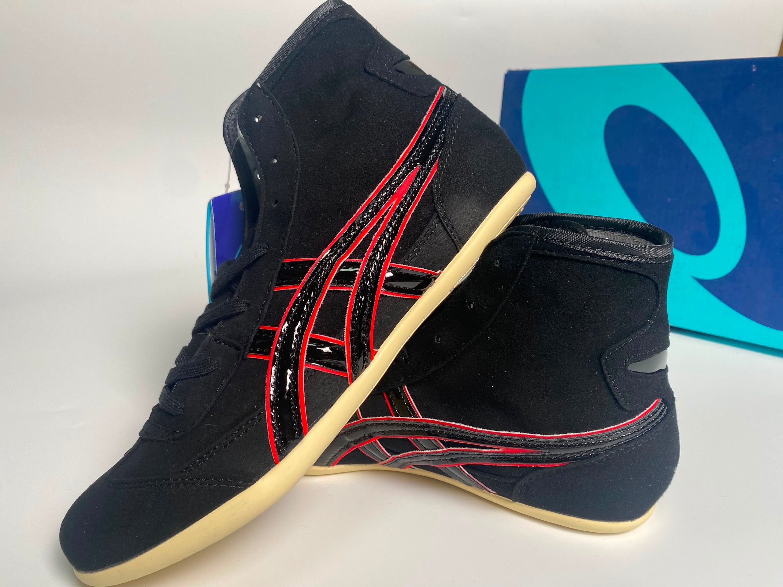 ASICS TIGERS BLACK & RED