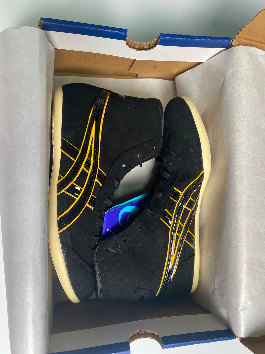 ASICS TIGERS BLACK & GOLD