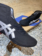 ASICS TIGERS TWR 900 BLACK AND GREY