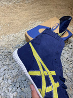 ASICS TIGERS TWR 900 NAVY AND GOLD