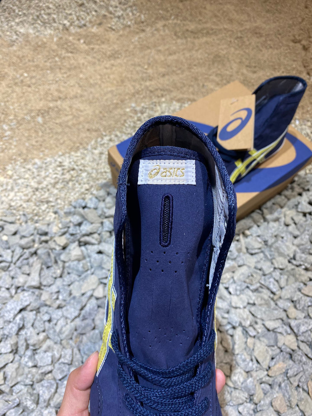 ASICS TIGERS TWR 900 NAVY AND GOLD