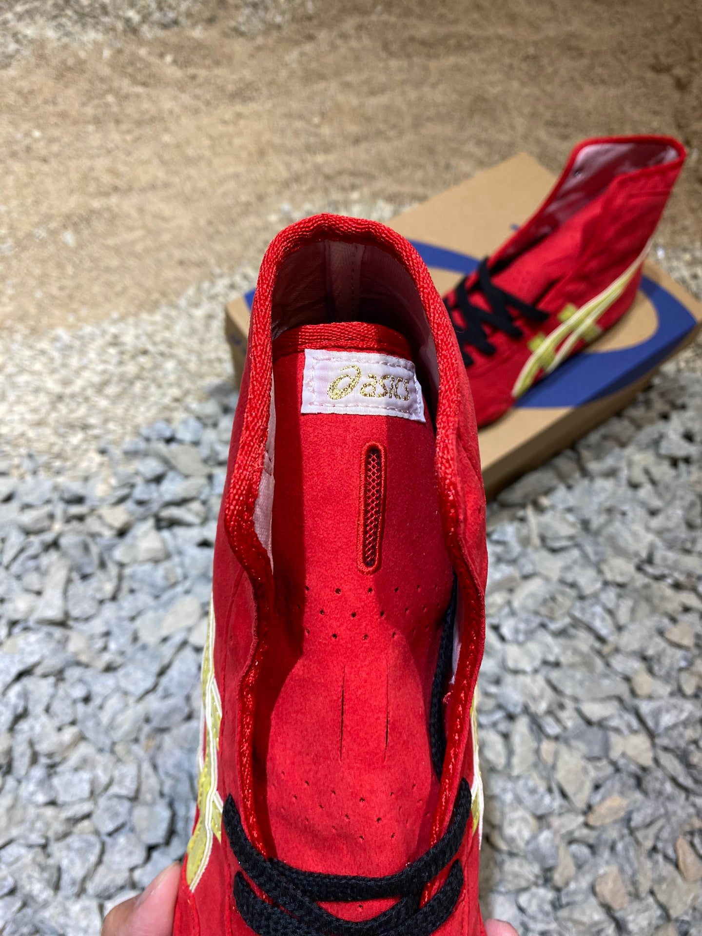 ASICS TIGERS TWR 900 RED, BLACK AND GOLD