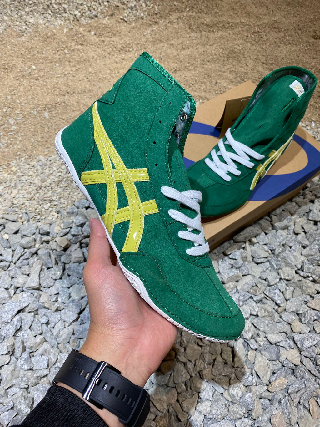 ASICS TIGERS TWR 900 GREEN AND GOLD