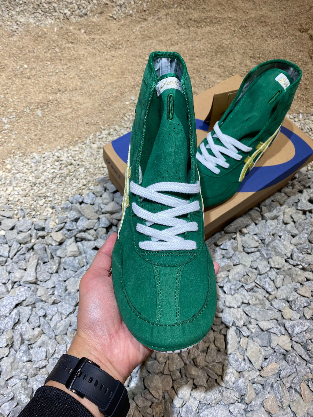 ASICS TIGERS TWR 900 GREEN AND GOLD