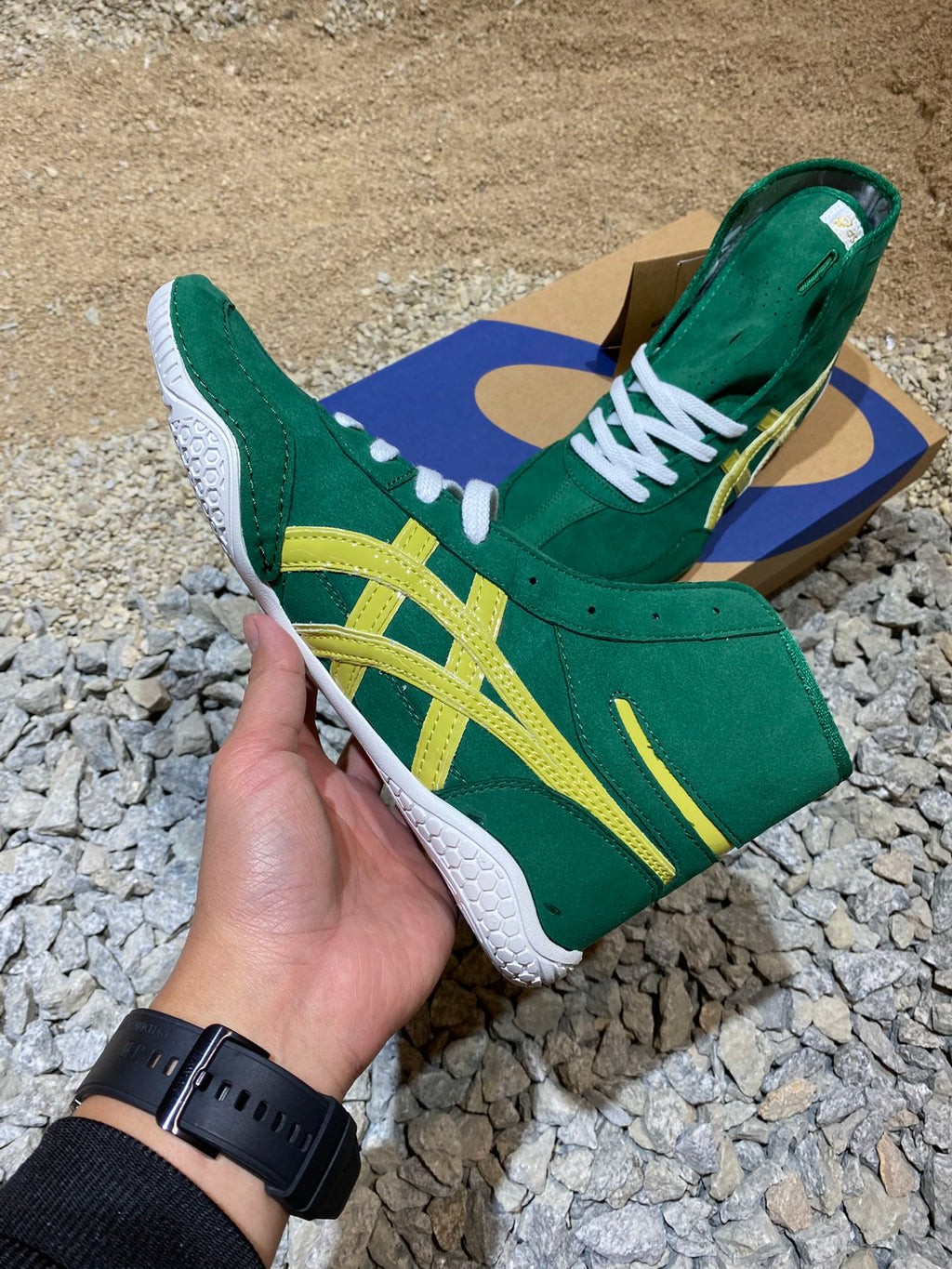 ASICS TIGERS TWR 900 GREEN AND GOLD