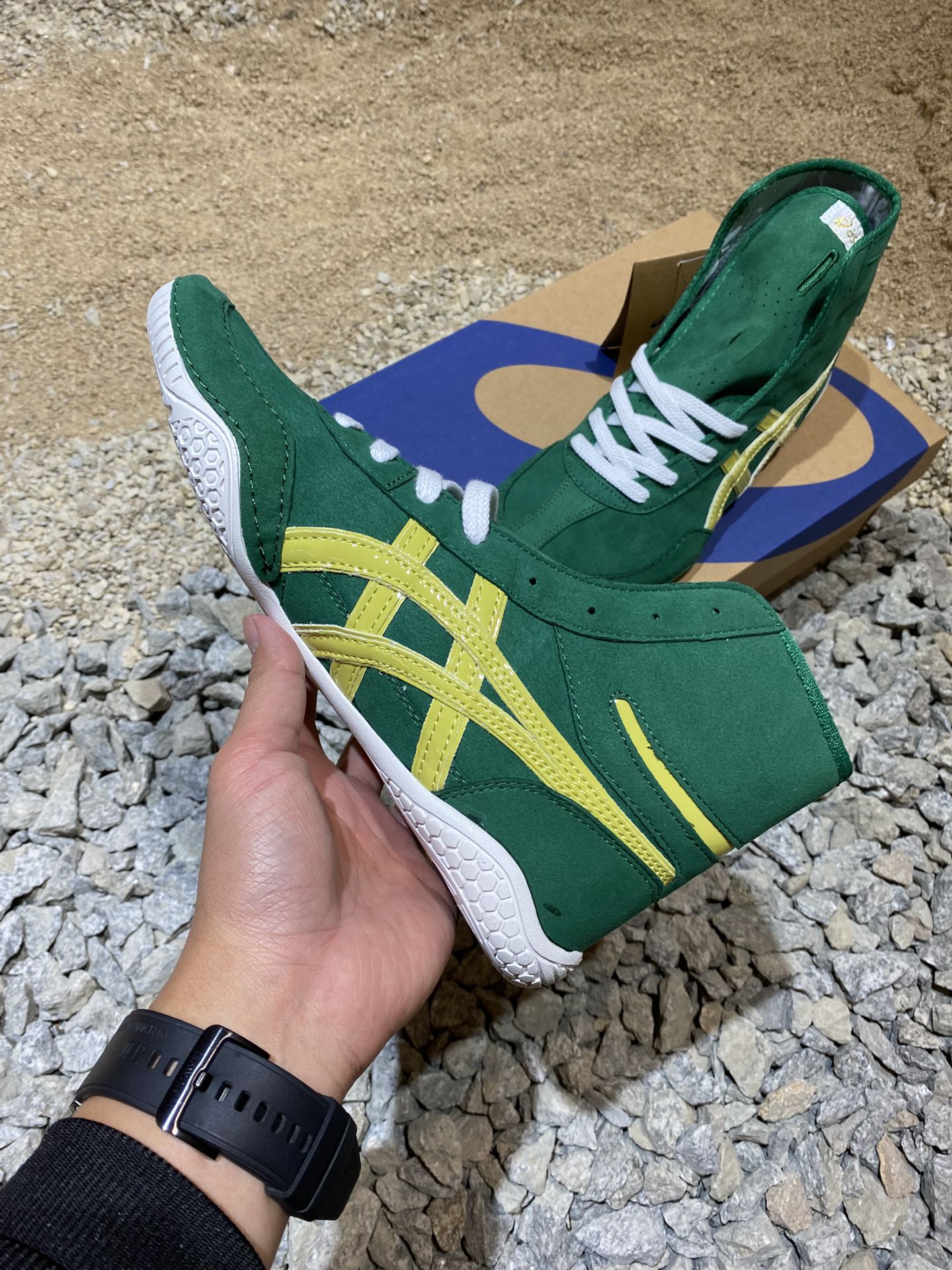 ASICS TIGERS TWR 900 GREEN AND GOLD