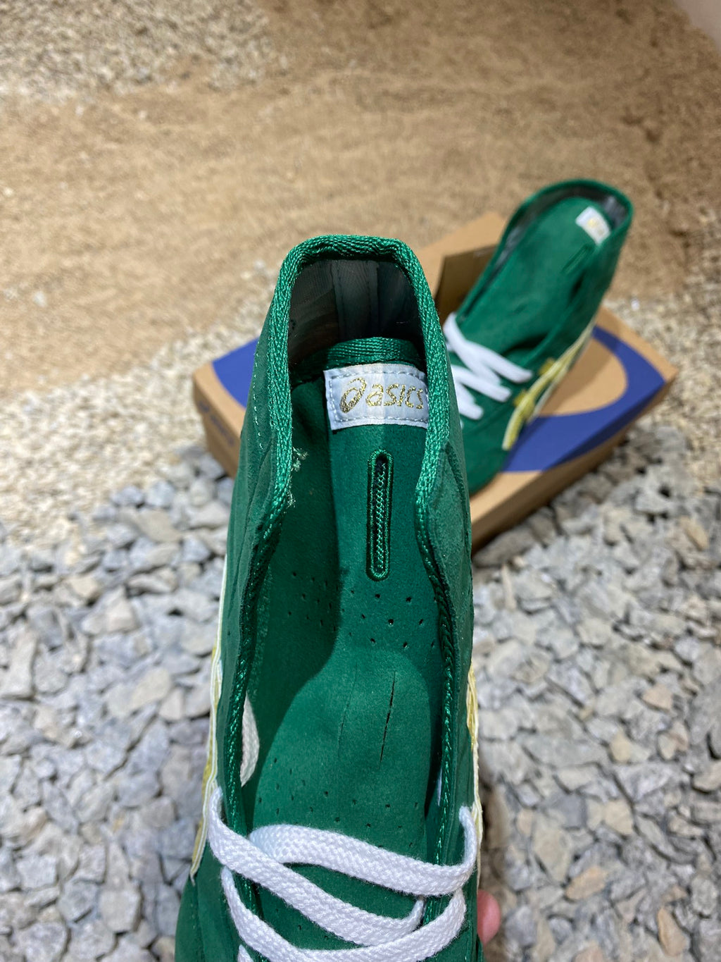 ASICS TIGERS TWR 900 GREEN AND GOLD