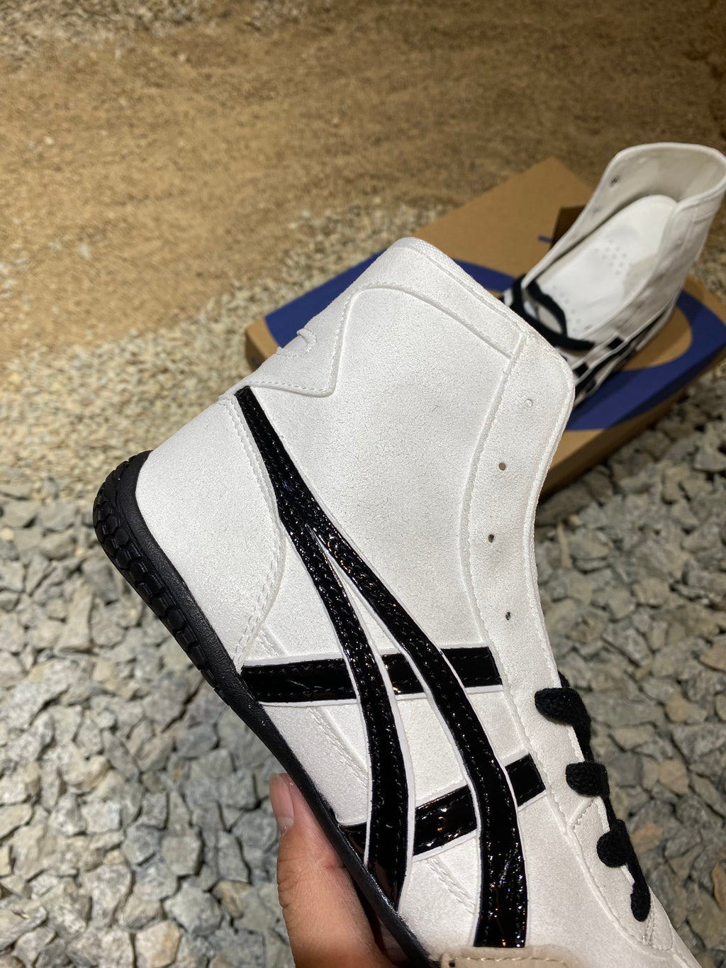 ASICS TIGERS TWR 900 WHITE AND BLACK