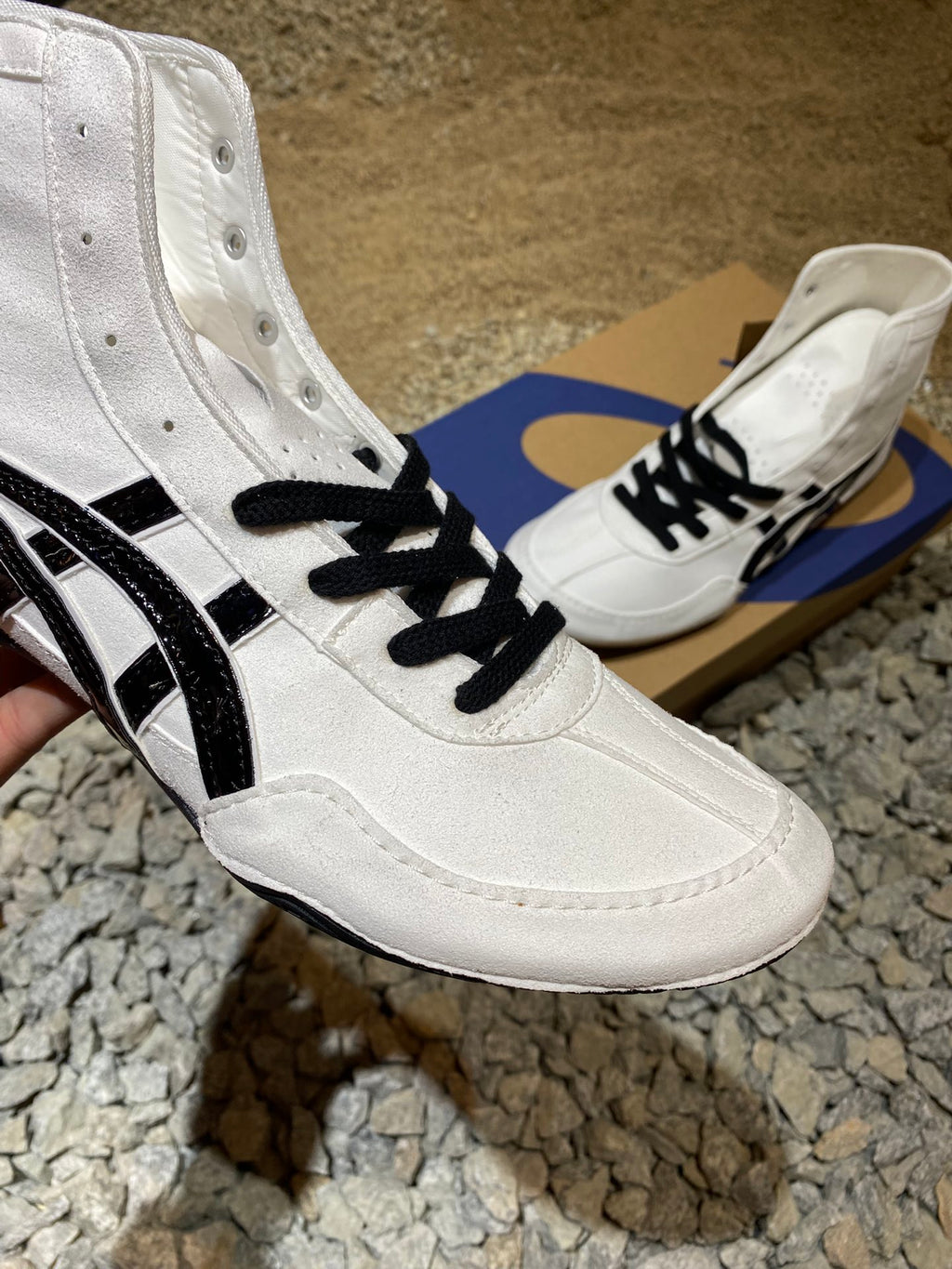 ASICS TIGERS TWR 900 WHITE AND BLACK