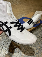 ASICS TIGERS TWR 900 WHITE AND BLACK